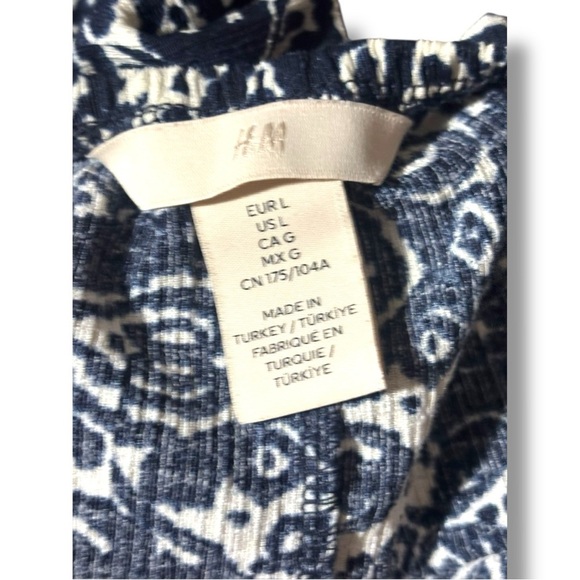 H&M Navy and White Print Asymmetrical Adjustable Tie Halter Sundress - Picture 10 of 16